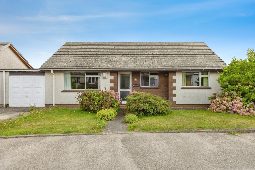 Property photo 1 of 17 Photo
