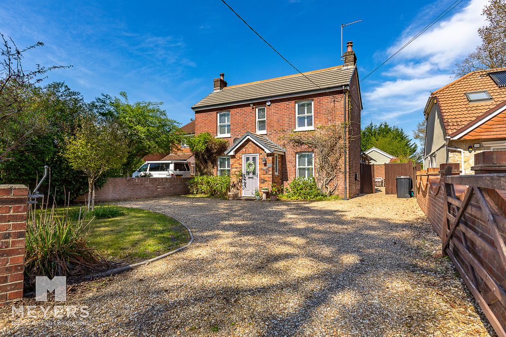 Property photo 1 of 20