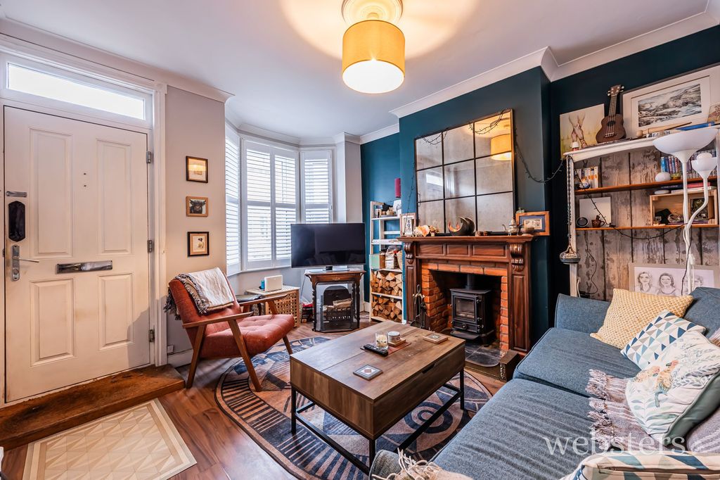 Property photo 2 of 16