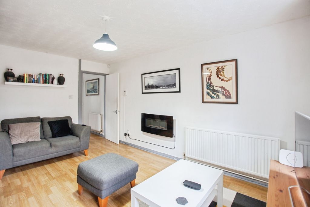 Property photo 3 of 12 Image 2