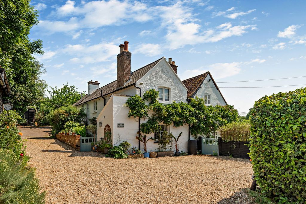 Property photo 2 of 22