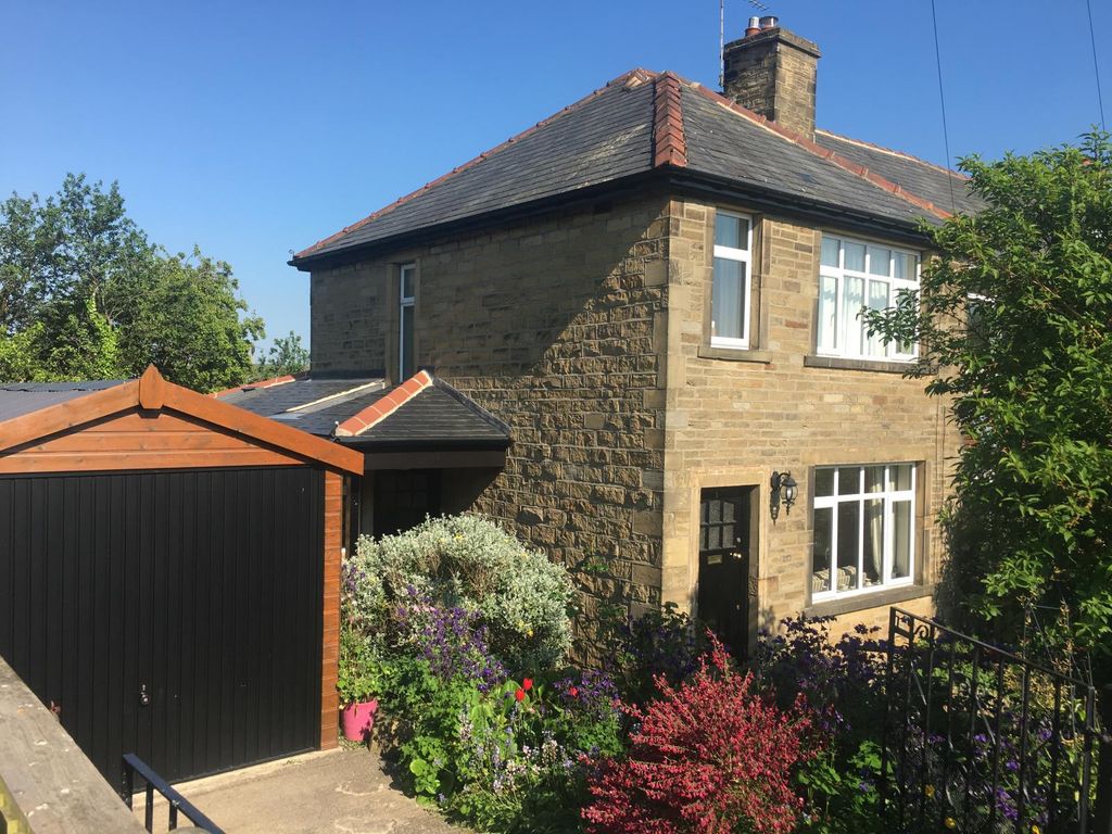 Property photo 3 of 33