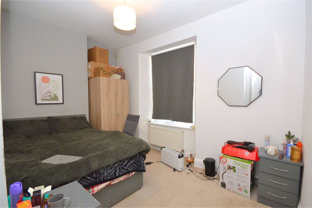 Property photo 3 of 6 Picture No. 08