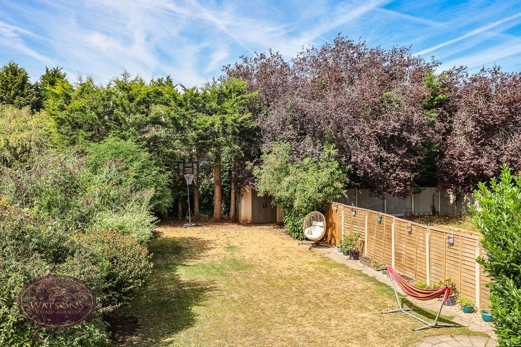 Property photo 2 of 34