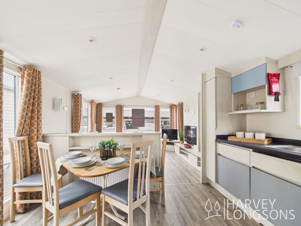 Property photo 1 of 15 Open Plan Kitchen Dining And Lounge Layout In Atlas Ruby Holiday Home