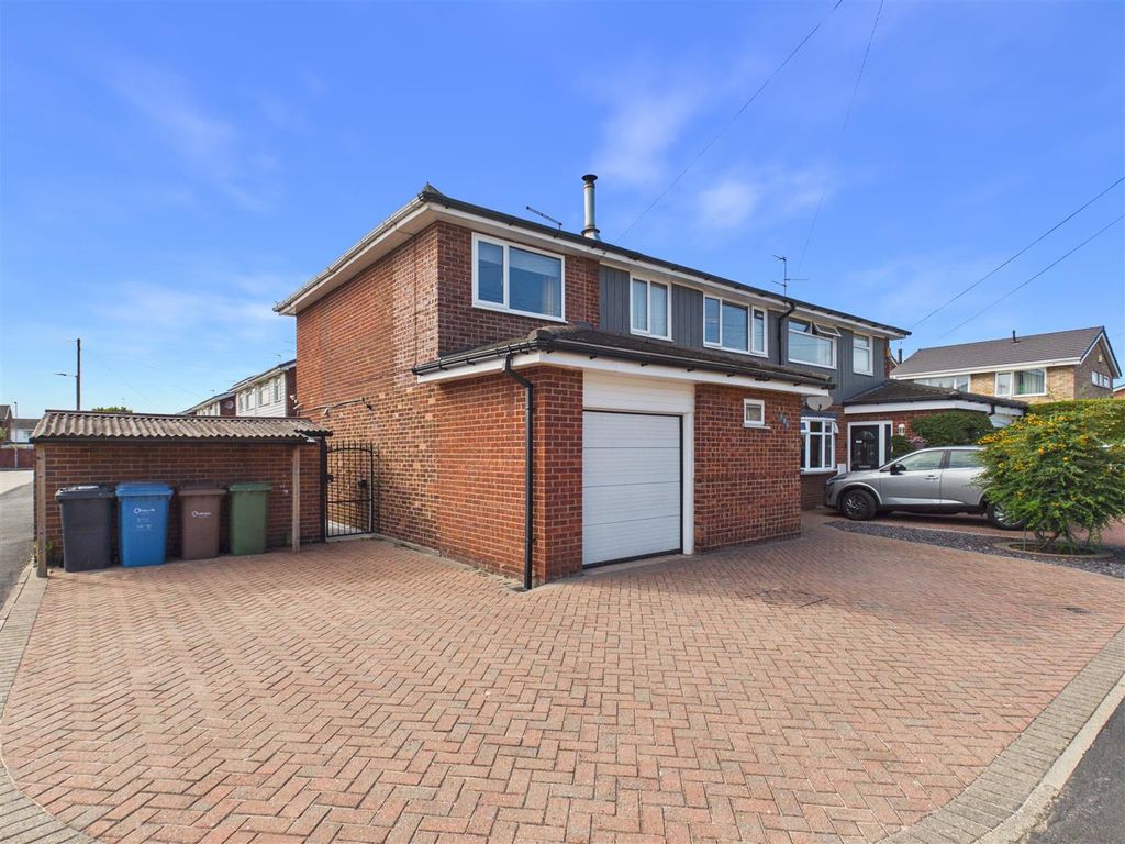 Property photo 1 of 19 Windsor Road - Main Photo