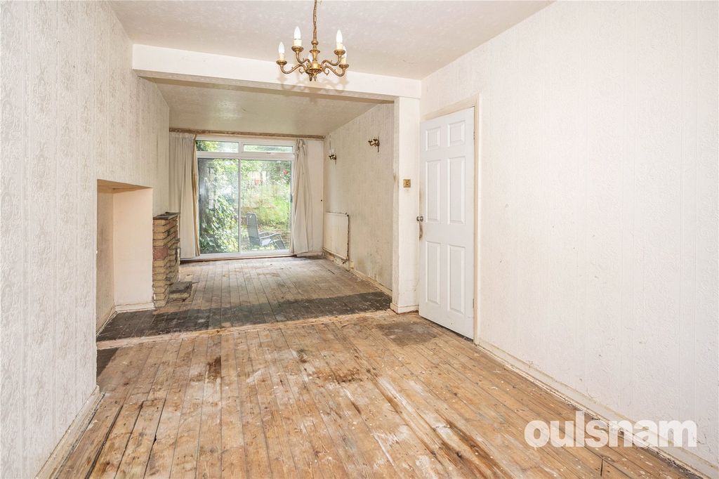 Property photo 2 of 23 Picture No. 13