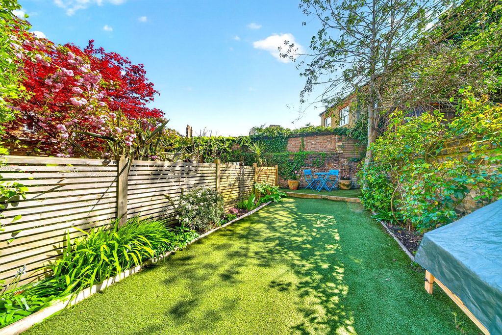 Property photo 3 of 15