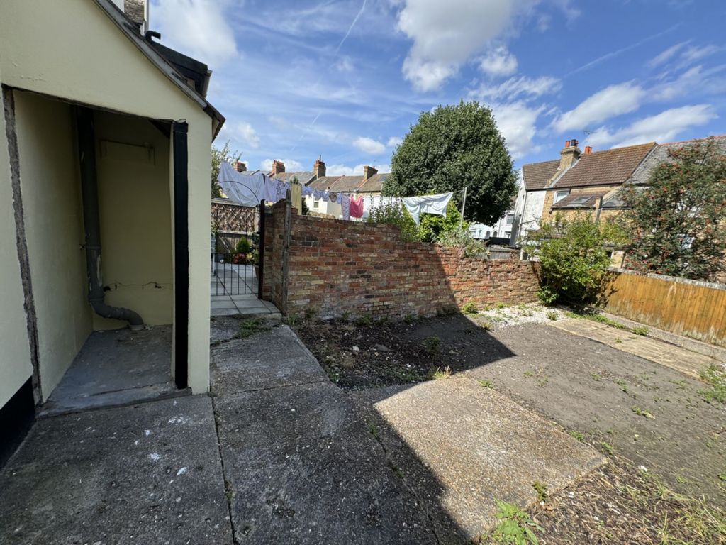 Property photo 3 of 14 Photo 14