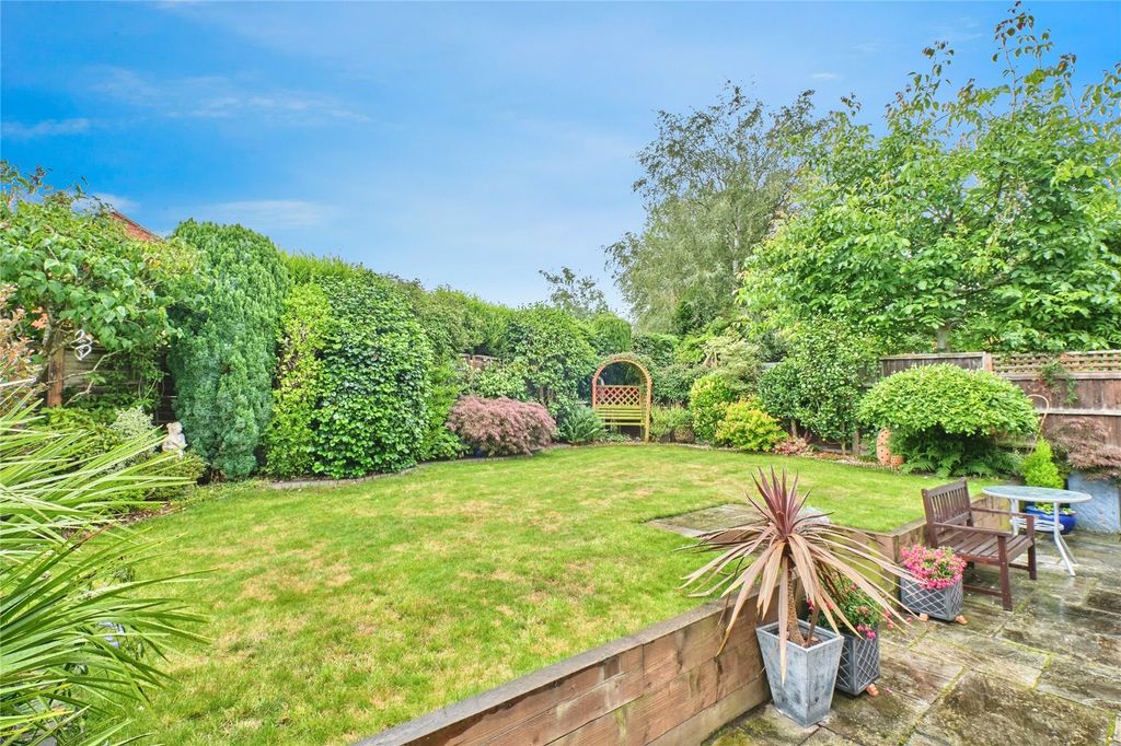 Property photo 2 of 41 Picture No. 40