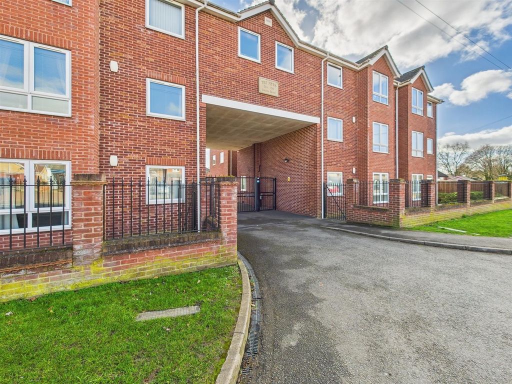 Property photo 1 of 11