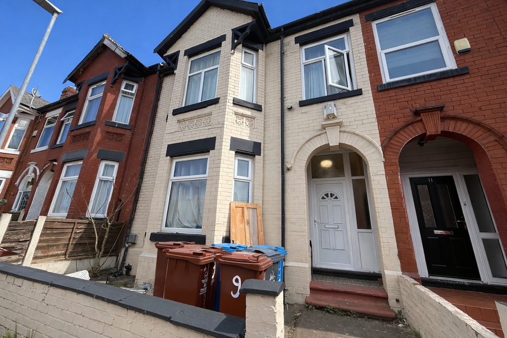 Property photo 1 of 6