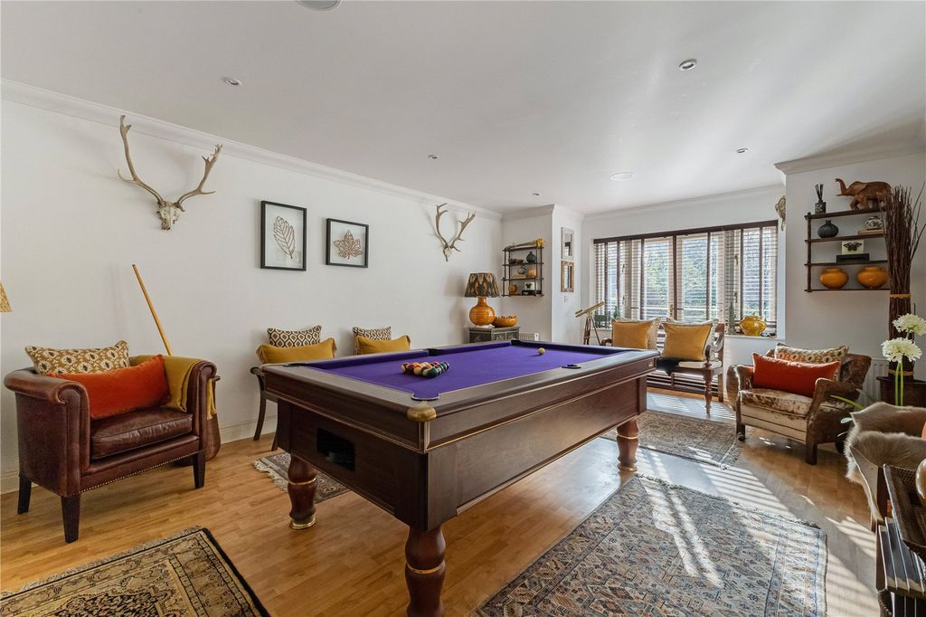Property photo 2 of 12 Games Room