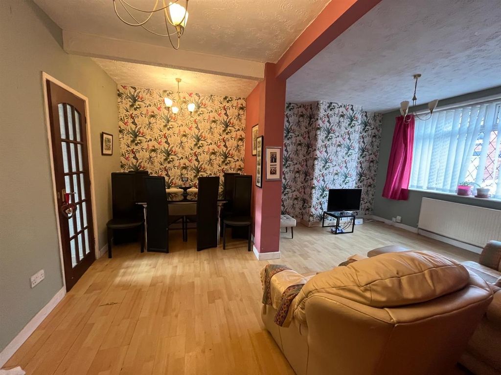 Property photo 3 of 12 91c3.Jpg