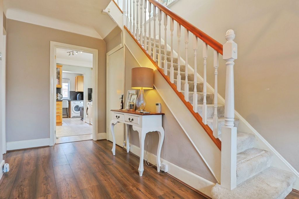 Property photo 3 of 20 Pbox-Img.Jpg
