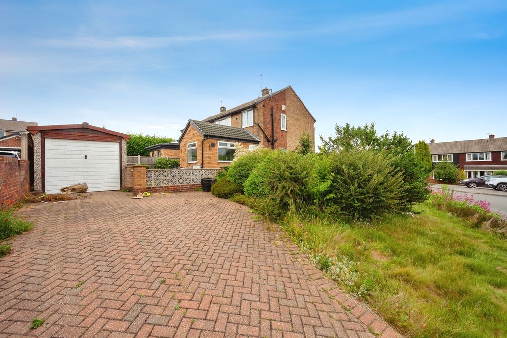 Property photo 1 of 16