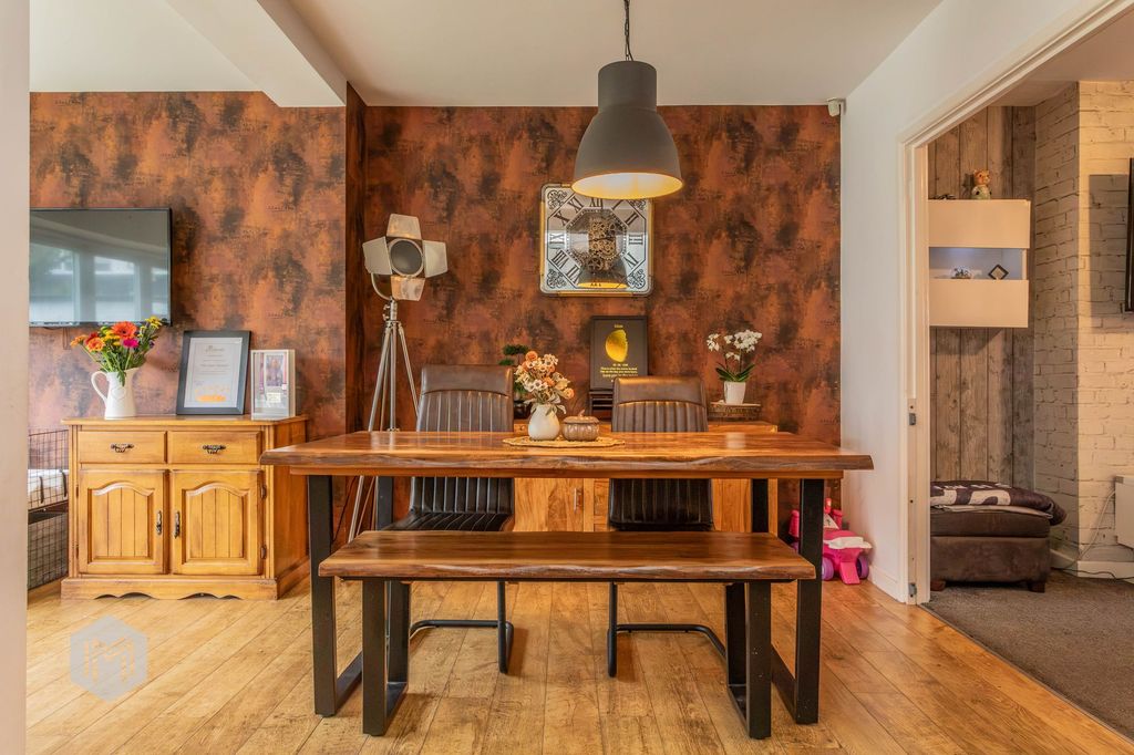 Property photo 2 of 29