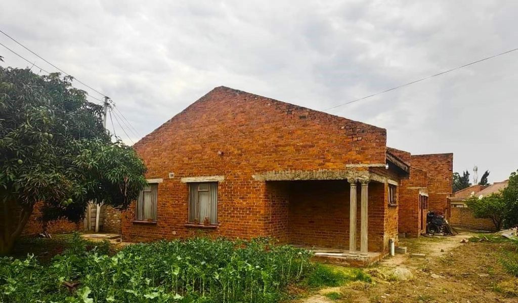 Property photo 2 of 5