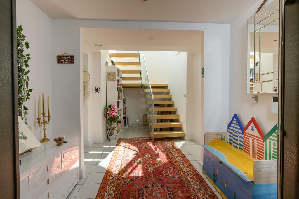 Additional image 7 of 3 bed maisonette for saleColston Avenue, Bristol BS1