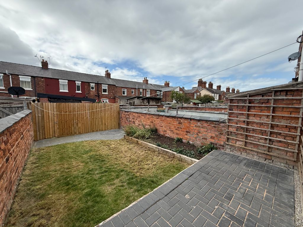Property photo 2 of 11