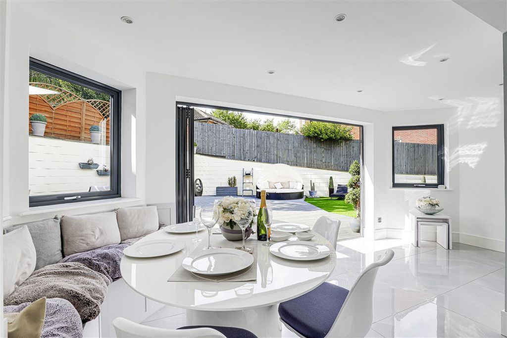 Property photo 2 of 39 3.Jpg