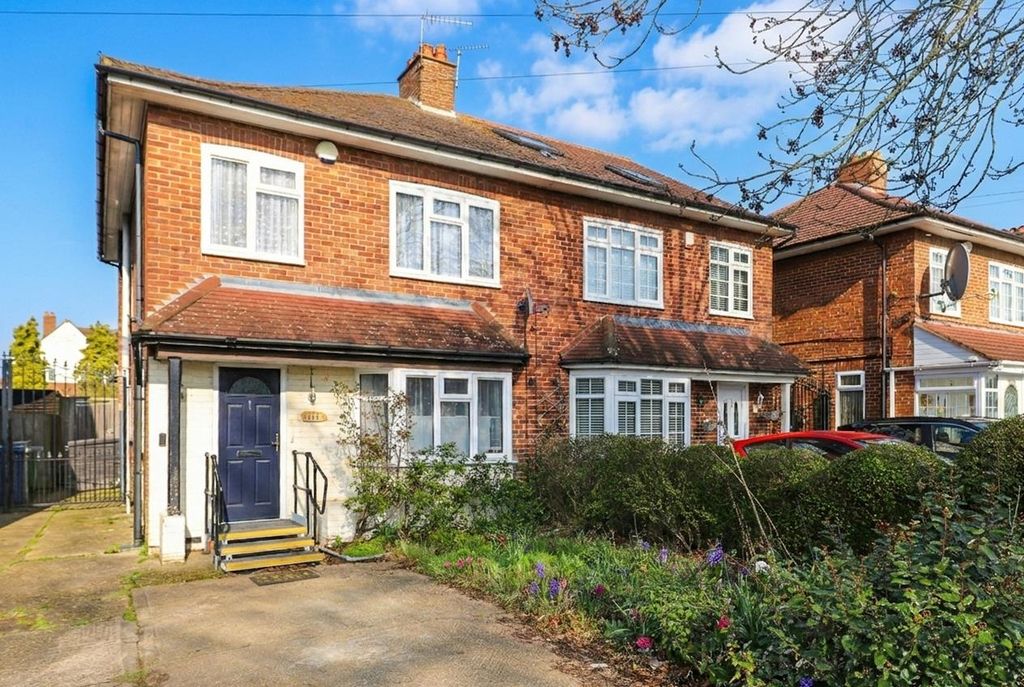 Property photo 1 of 10 Front