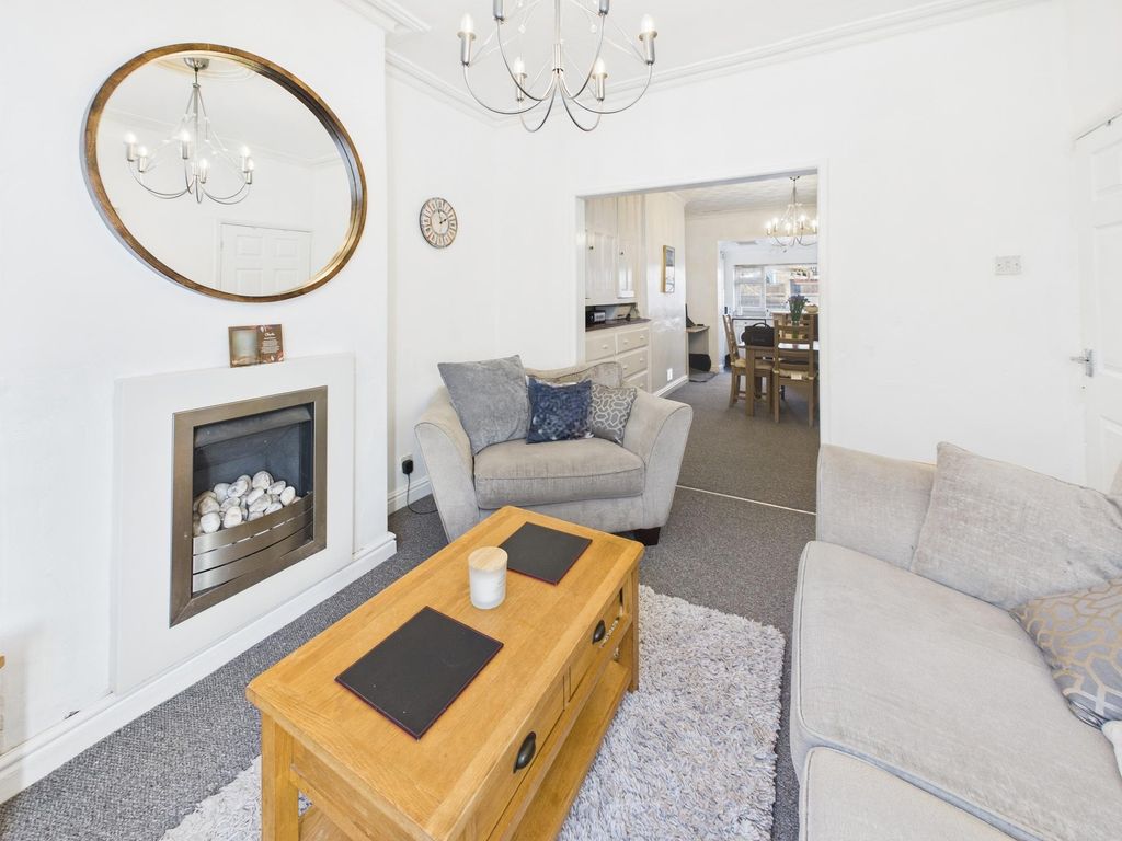 Property photo 3 of 25