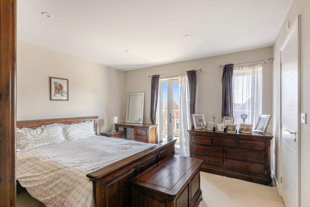 Additional image 11 of 4 bed semi-detached house for saleHall Lane, Kettering NN15