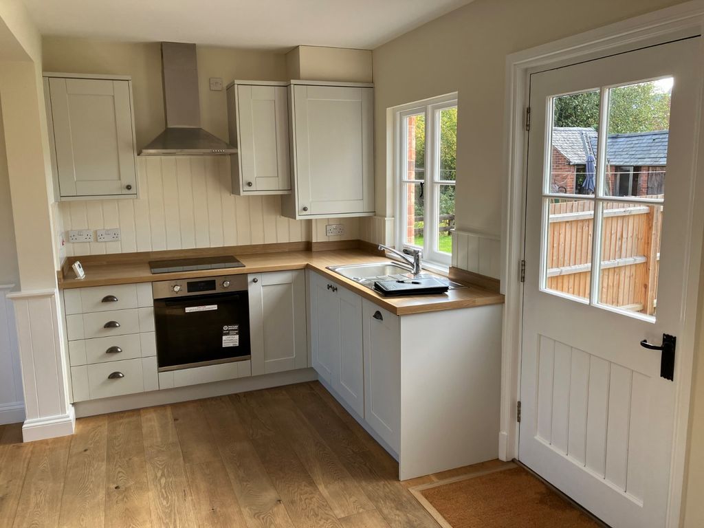 Property photo 2 of 10 Picture No. 03