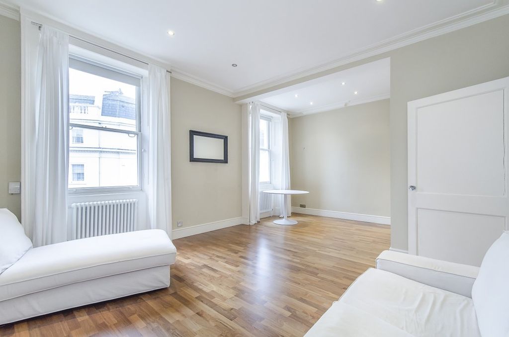 Property photo 1 of 10 Recption Room