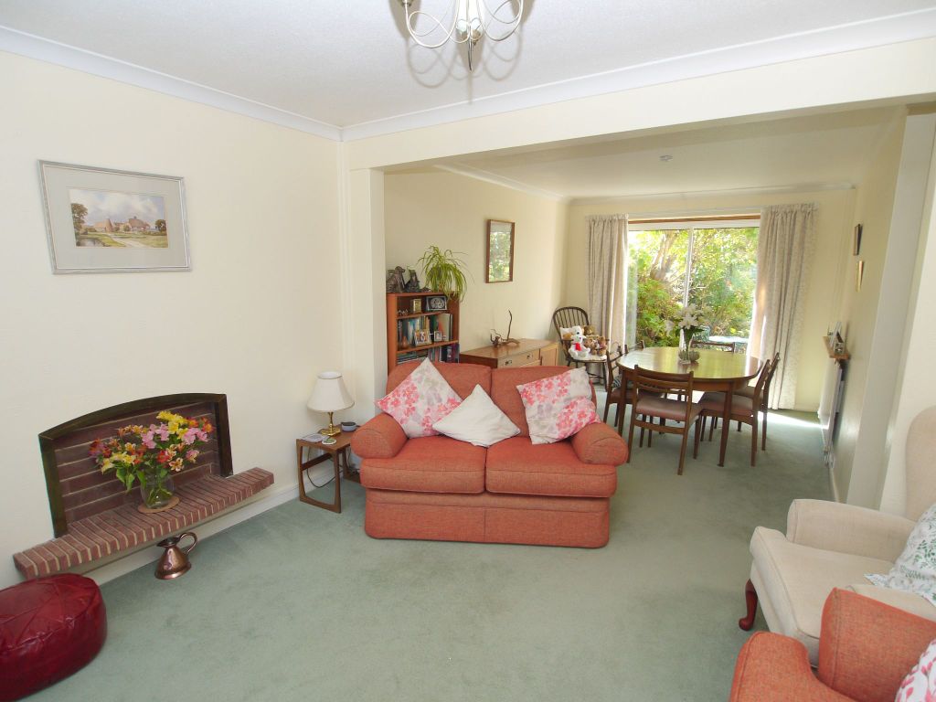 Property photo 2 of 12 Photograph 2