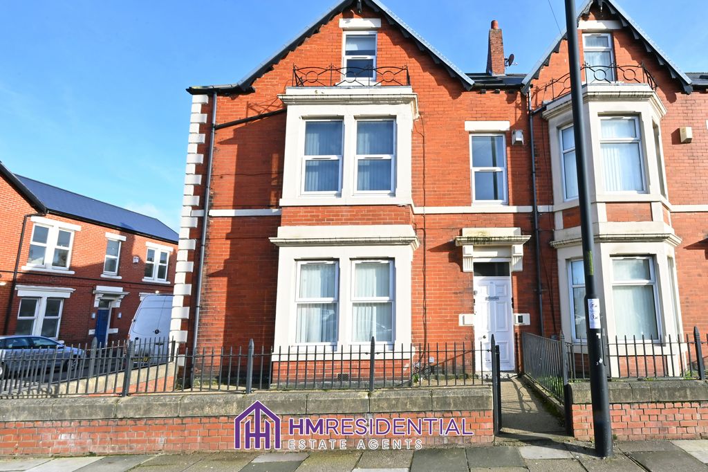 Property photo 1 of 1 Available Now To Rent A 1st Floor 2 Bedroom Apartment On Wingrove Road, Fenham, Newcastle Upon Tyne, Ne4 9Bq Available Now Â£850.00 Pcm