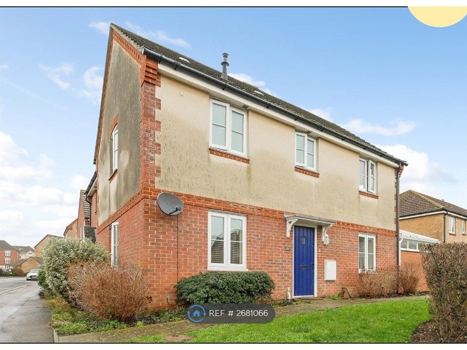 Property photo 2 of 11 Front Of House