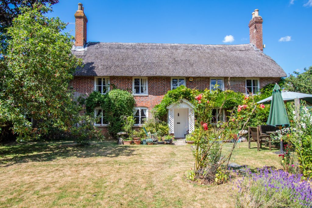 Property photo 1 of 22