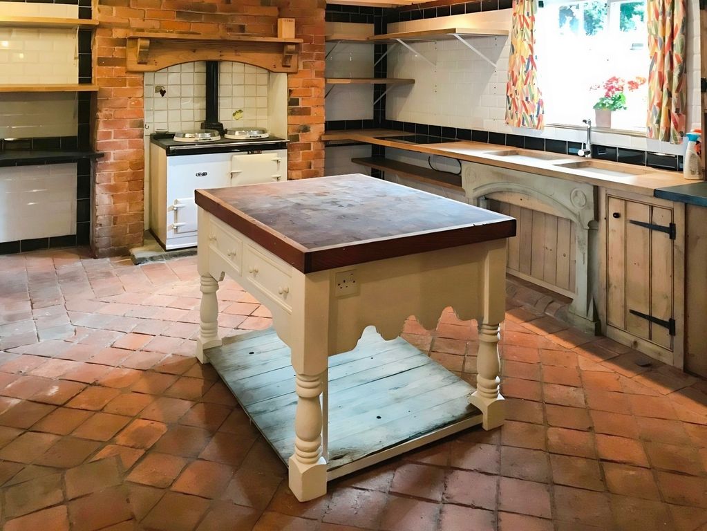 Property photo 3 of 39