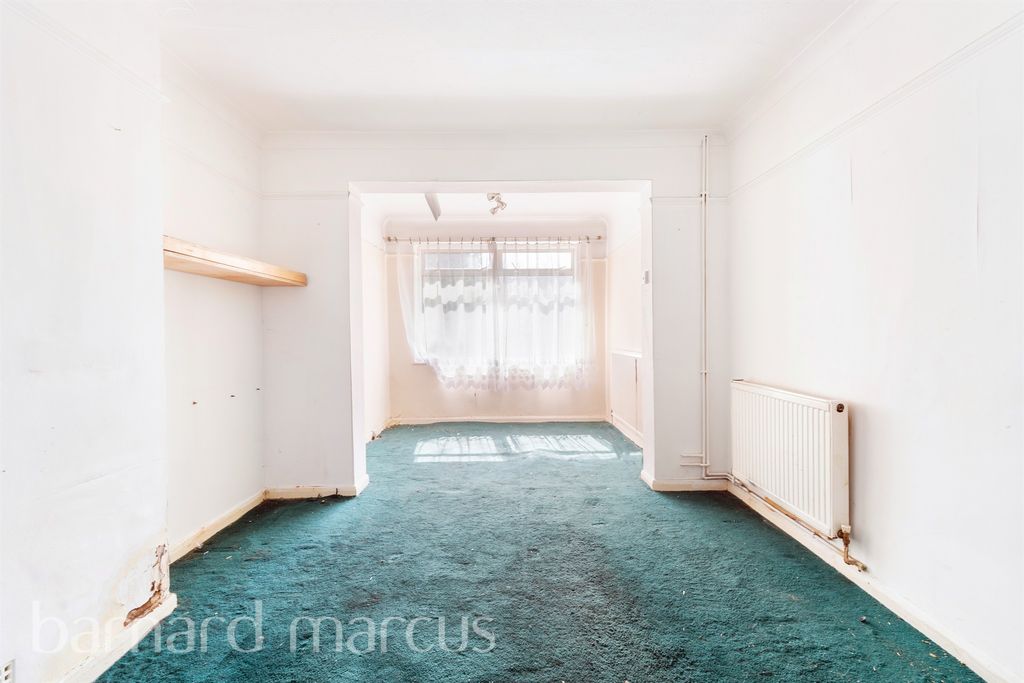 Property photo 1 of 3