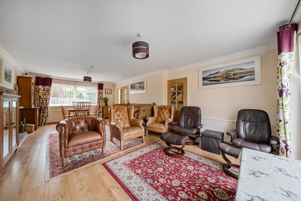 Property photo 3 of 27 129400066825d93Fc1230Arw129400066825d93Fc1230Arw