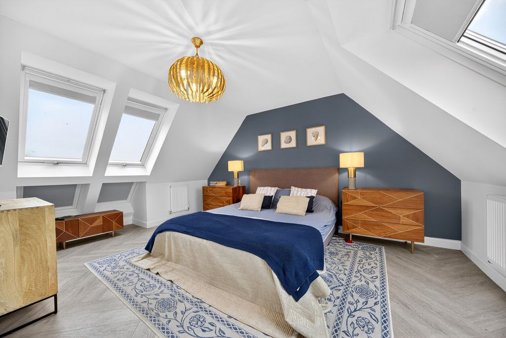 Additional image 28 of 6 bed detached house for saleChannel View, Ogmore-By-Sea CF32