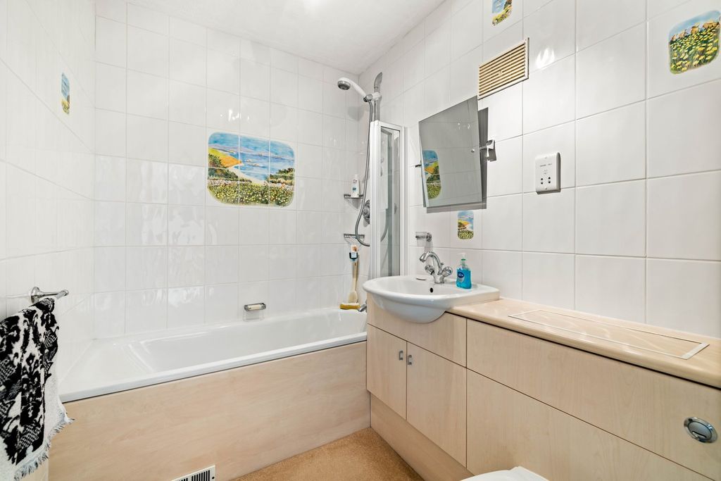 Additional image 12 of 3 bed terraced house for saleRadnor Cliff, Folkestone CT20