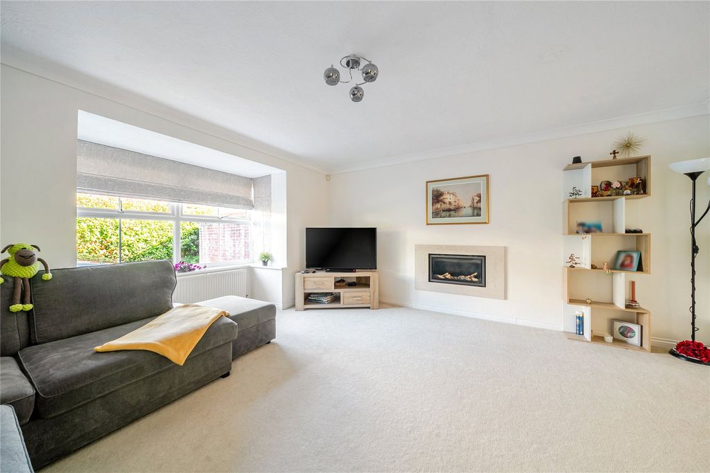 Property photo 3 of 19 Picture No. 28