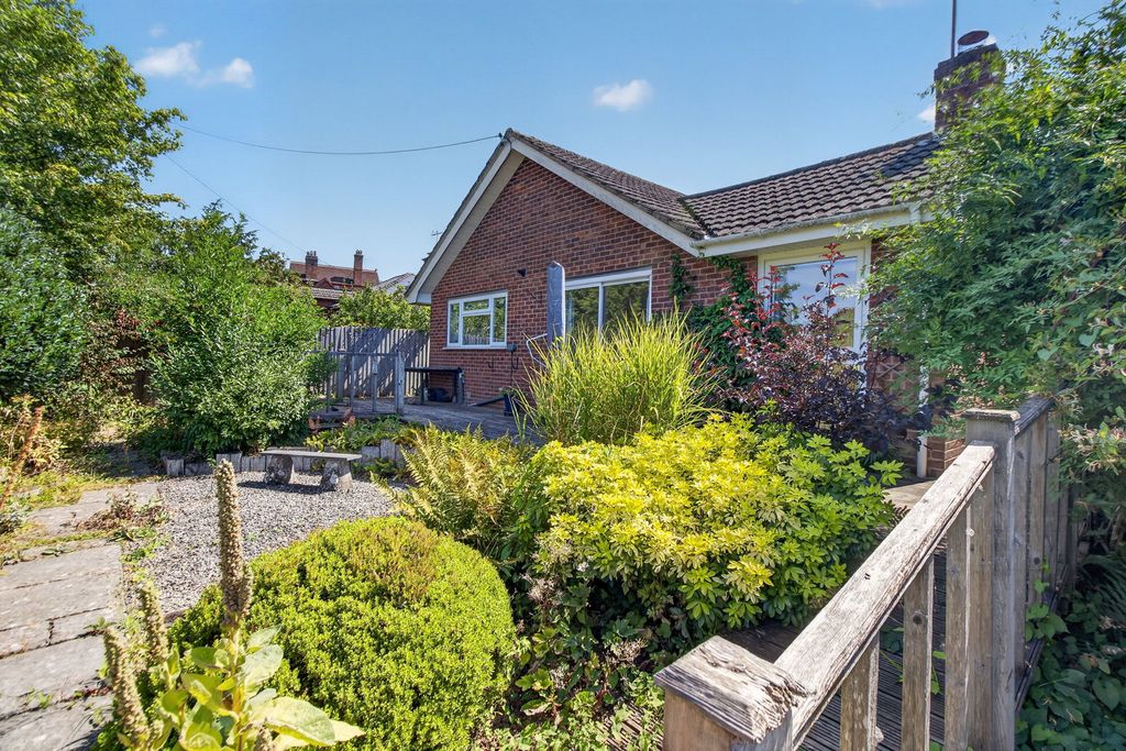 Property photo 2 of 17