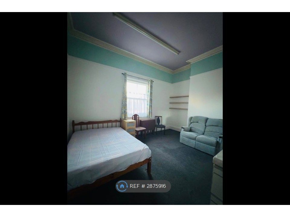 Property photo 1 of 3