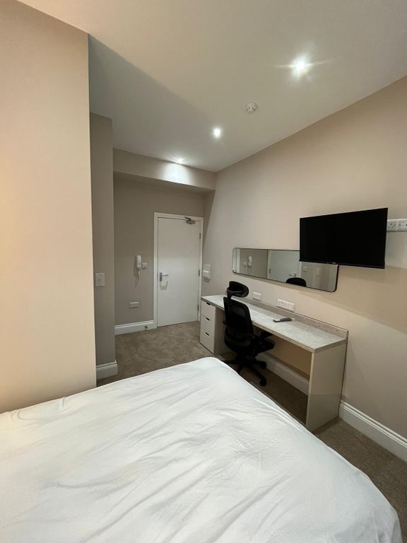 Property photo 2 of 10 Bedroom 3