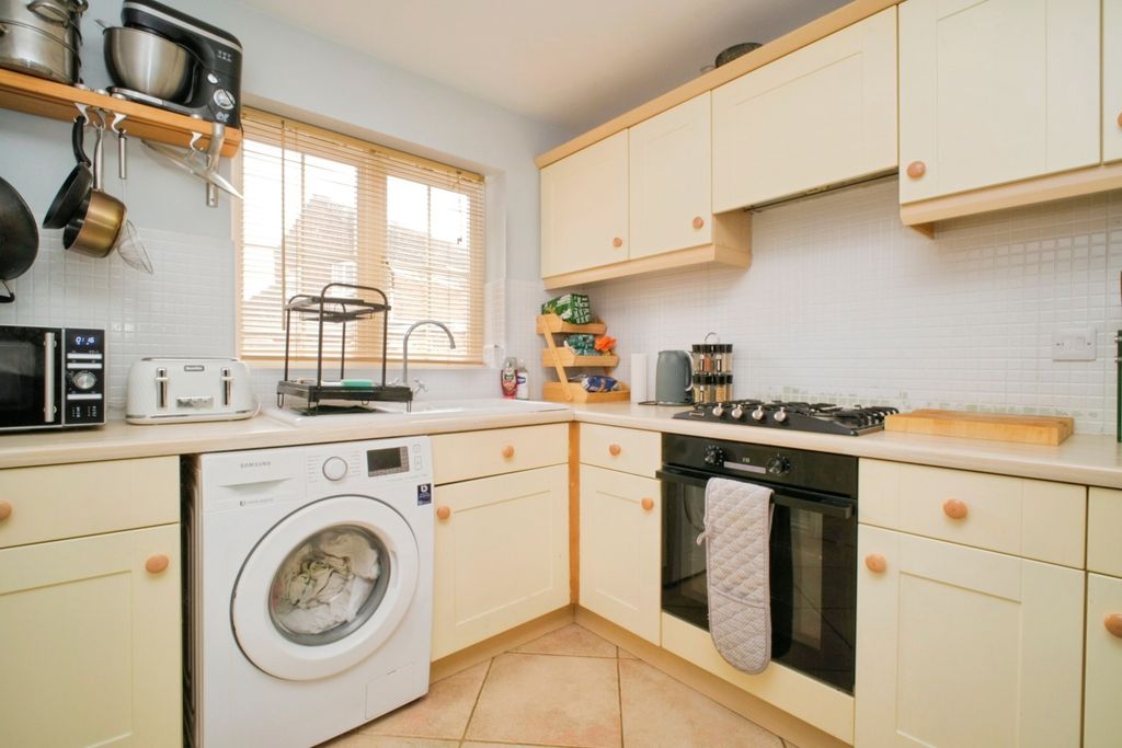 Property photo 2 of 16 Photo