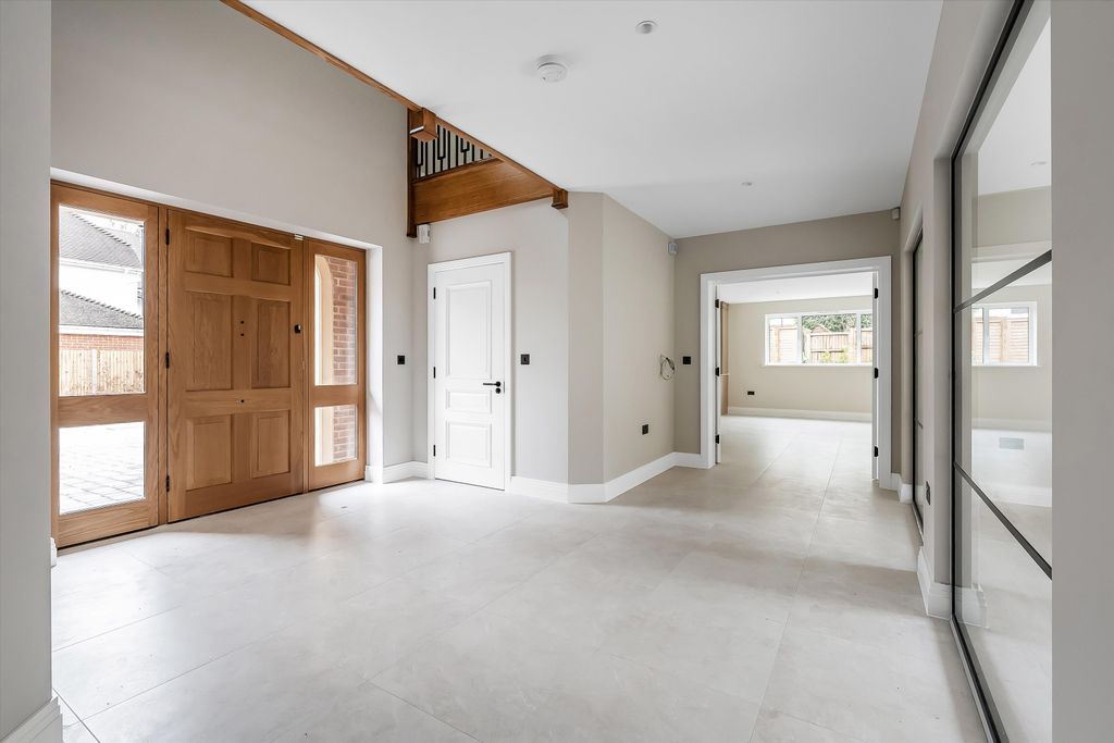 Additional image 6 of 4 bed detached house for saleCross Lanes, Guildford, Surrey GU1