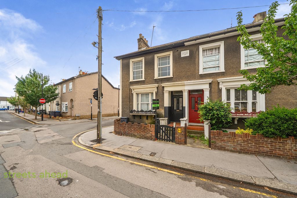 Property photo 1 of 16 Fc24d2A7-1Bde-4B1...