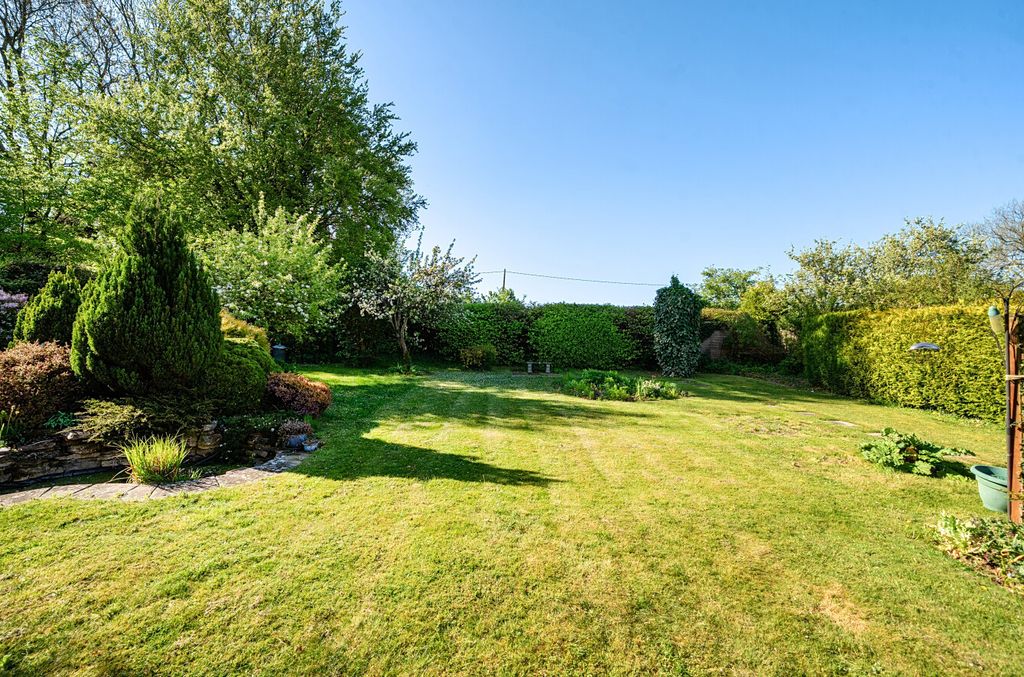 Property photo 2 of 27 1452028-8-69F1c55...