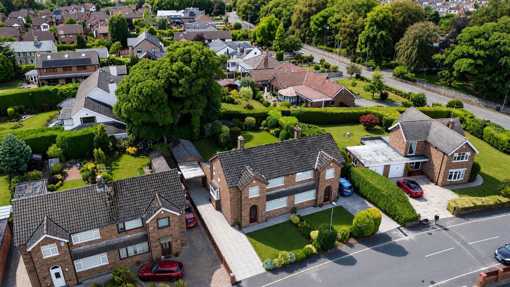 Property photo 2 of 32 Rookery Drive