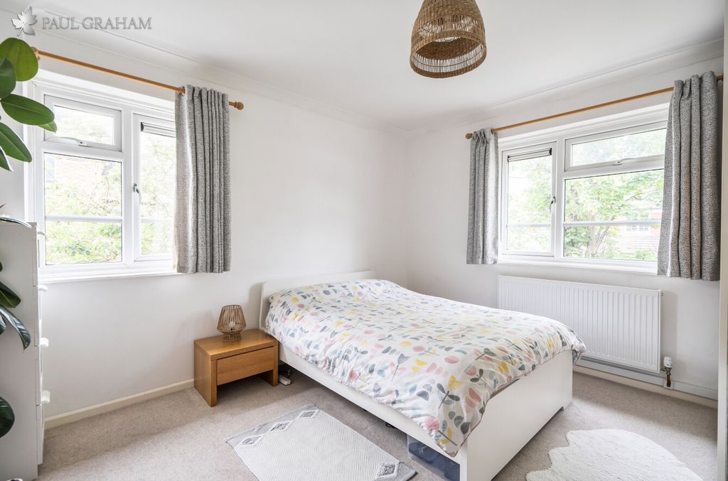 Property photo 3 of 18 46805Ca7-66ee-43Ac-Ac71-9c751955852c