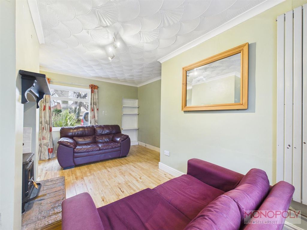 Property photo 3 of 27 Cam04439G0-Pr0246-Still002.Jpg